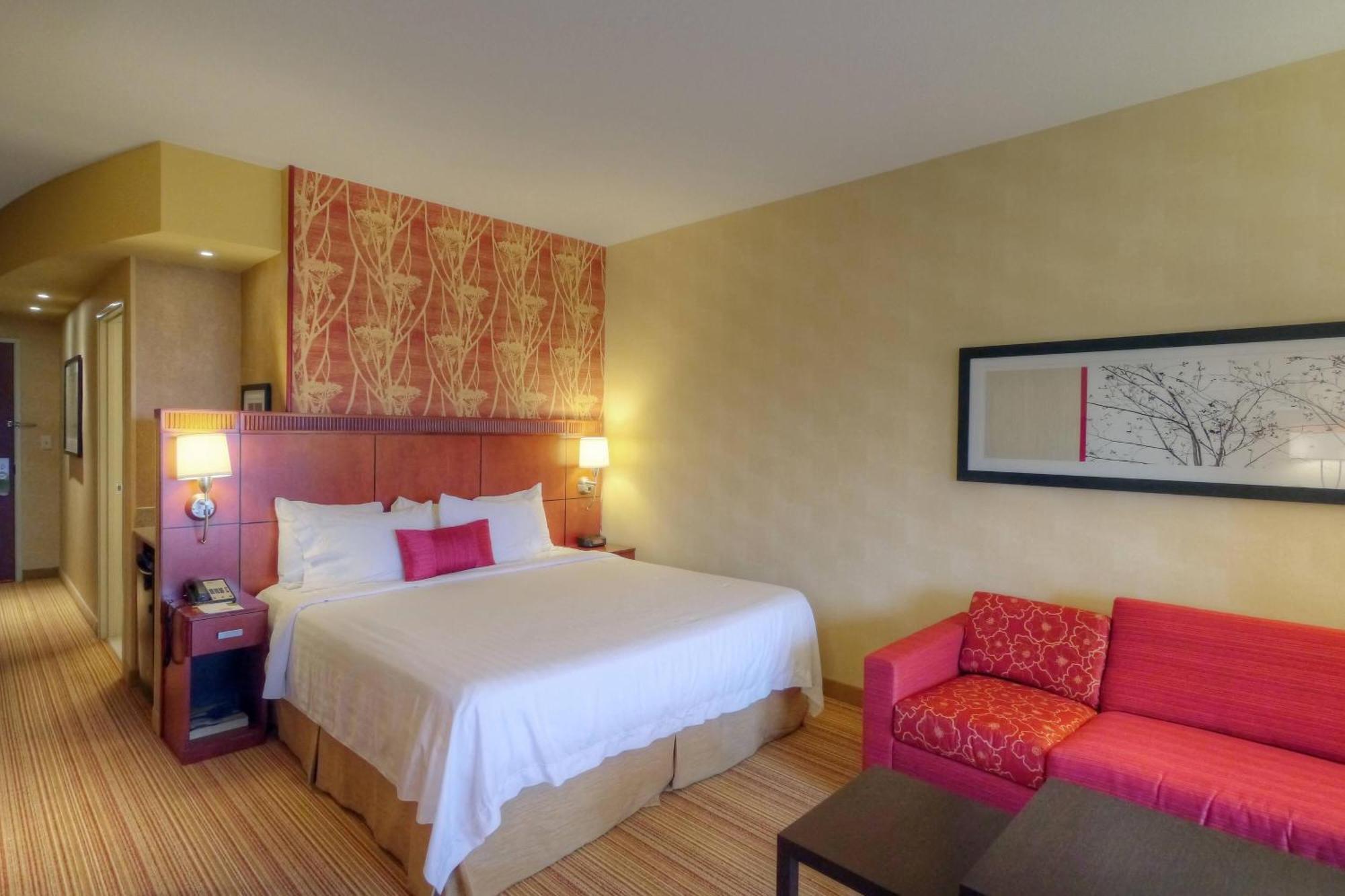 Отель Courtyard Medford Airport Экстерьер фото